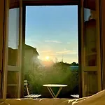 Lora Diamond 3, Free Private Parking, Self Check In Комо