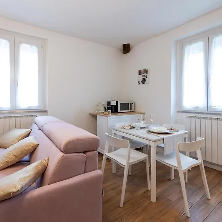 Lora Diamond Suite 3, Free Private Parking, Self Check In