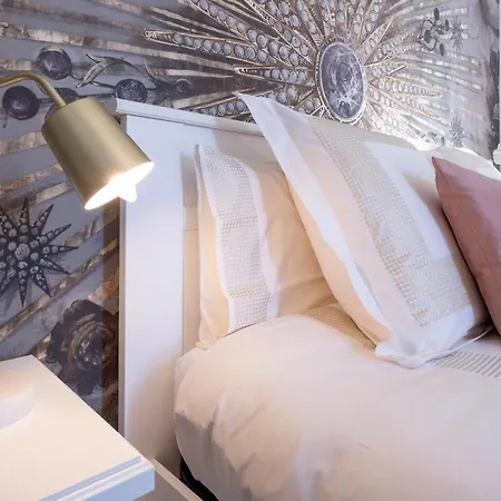 Lora Diamond Suite 3, Free Private Parking, Self Check In Appartement *