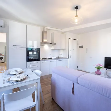 Lora Diamond Suite 3, Free Private Parking, Self Check In Appartement